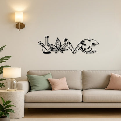 A Single, Exquisite LOVE Letter Metal Decorative Pendant A Versatile And Charming Addition Ideal For Adorning Living Rooms, Doors, Bedrooms, And Various Other Spaces.Wall Sculptures