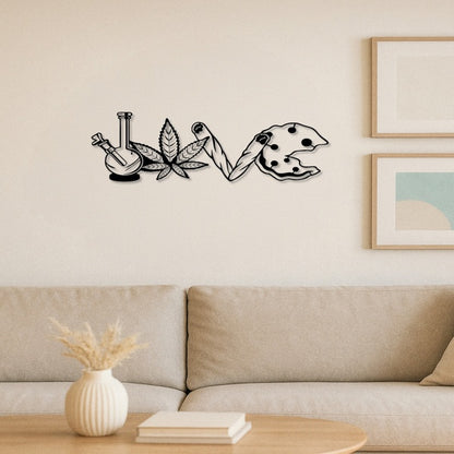 A Single, Exquisite LOVE Letter Metal Decorative Pendant A Versatile And Charming Addition Ideal For Adorning Living Rooms, Doors, Bedrooms, And Various Other Spaces.Wall Sculptures