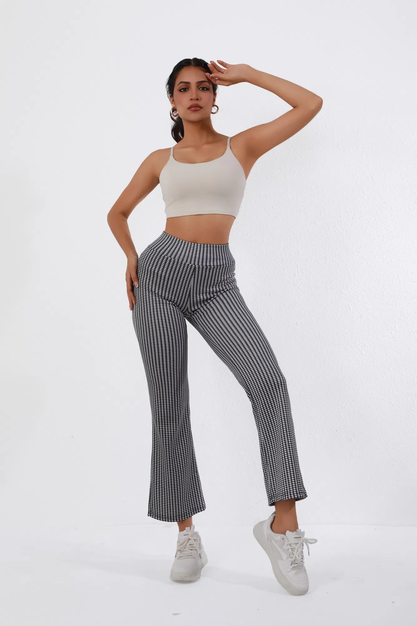 High-Waisted Houndstooth Flare Trousers Sleek Fit, Comfy Stretch, Classy Look